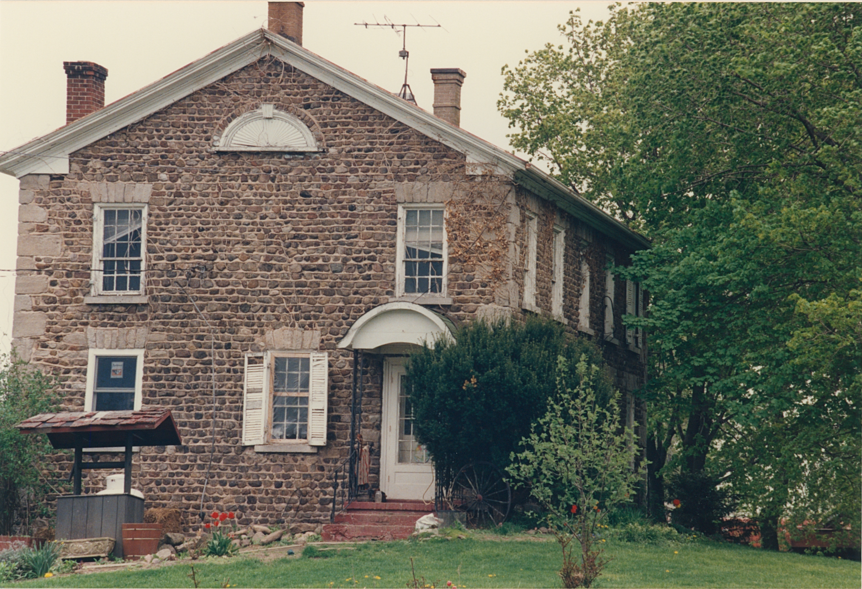 Roy-7 9065 Chestnut Ridge Rd 4